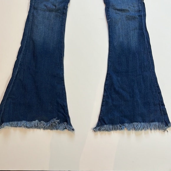 Aphrodite high rise flare jeans with stretch size 25 - Picture 3 of 4